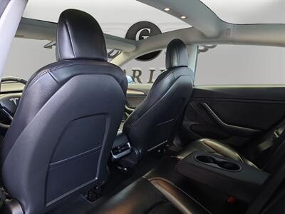 2021 Tesla Model 3 Long Range   - Photo 13 - Lennox, CA 90304