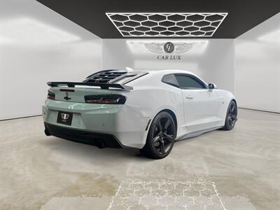 2018 Chevrolet Camaro SS 2SS - Photo 5 - Lennox, CA 90304