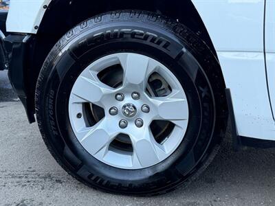 2022 RAM 1500 Big Horn/Lone Star   - Photo 17 - Lennox, CA 90304