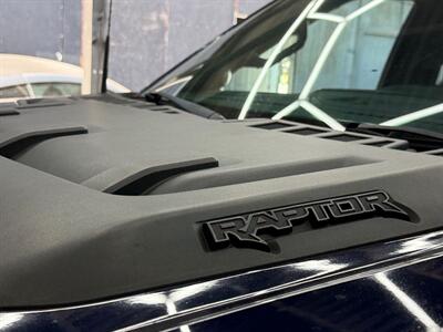 2022 Ford F-150 Raptor   - Photo 17 - Lennox, CA 90304