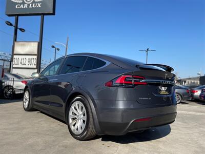 2018 Tesla Model X 75D   - Photo 4 - Lennox, CA 90304