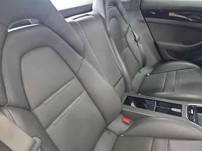 2017 Porsche Panamera Turbo   - Photo 20 - Lennox, CA 90304