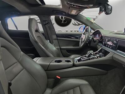 2017 Porsche Panamera Turbo   - Photo 14 - Lennox, CA 90304
