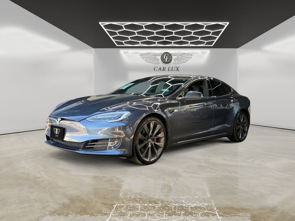 2020 Tesla Model S Performance