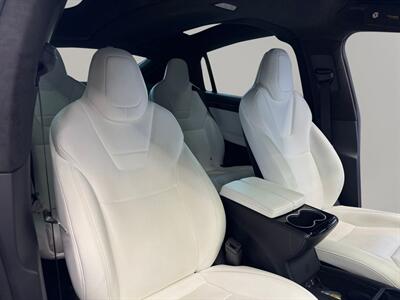 2017 Tesla Model X 75D - Photo 14 - Lennox, CA 90304