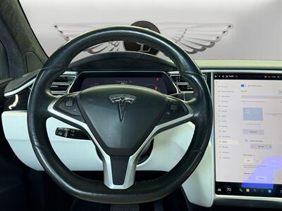 2017 Tesla Model X 75D - Photo 12 - Lennox, CA 90304