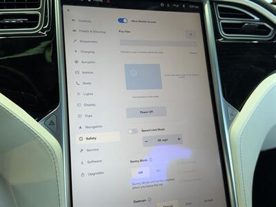 2017 Tesla Model X 75D - Photo 29 - Lennox, CA 90304