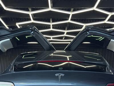 2017 Tesla Model X 75D - Photo 16 - Lennox, CA 90304