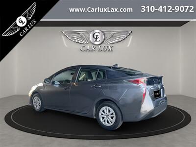 2016 Toyota Prius Two   - Photo 5 - Lennox, CA 90304