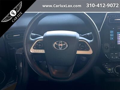 2016 Toyota Prius Two   - Photo 11 - Lennox, CA 90304