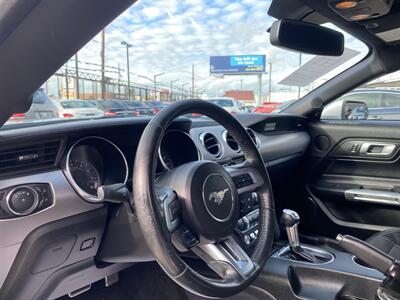 2018 Ford Mustang GT Premium   - Photo 11 - Lennox, CA 90304