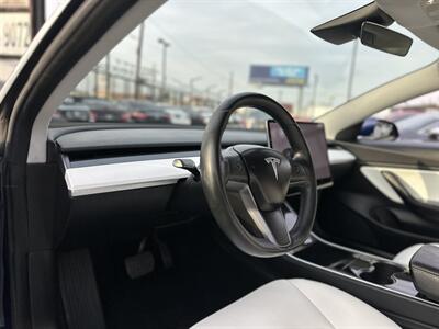 2018 Tesla Model 3 Long Range   - Photo 6 - Lennox, CA 90304