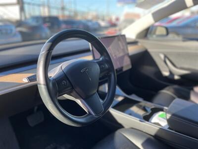 2017 Tesla Model 3 Long Range   - Photo 8 - Lennox, CA 90304