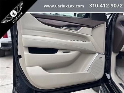 2017 Cadillac Escalade Luxury   - Photo 8 - Lennox, CA 90304