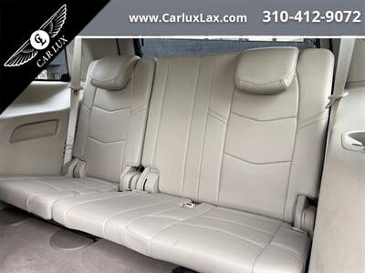 2017 Cadillac Escalade Luxury   - Photo 16 - Lennox, CA 90304