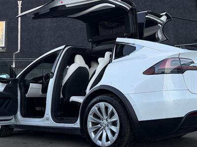 2021 Tesla Model X Long Range   - Photo 20 - Lennox, CA 90304