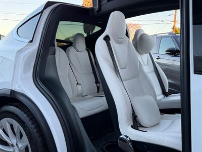 2021 Tesla Model X Long Range   - Photo 23 - Lennox, CA 90304