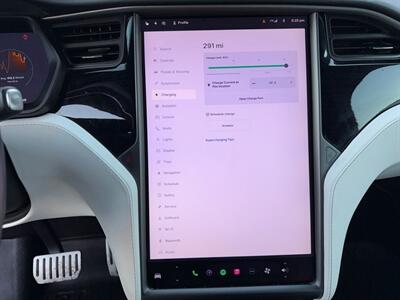 2021 Tesla Model X Long Range   - Photo 17 - Lennox, CA 90304