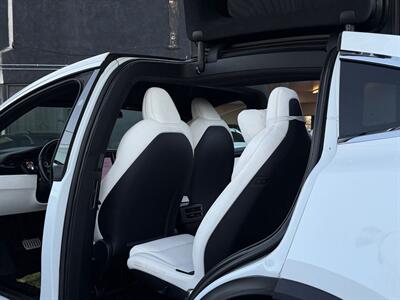 2021 Tesla Model X Long Range   - Photo 21 - Lennox, CA 90304