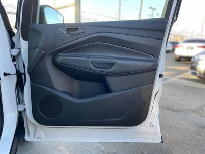 2018 Ford Escape S   - Photo 18 - Lennox, CA 90304