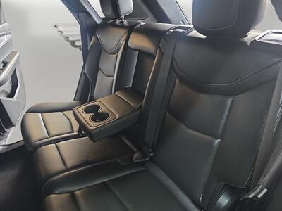 2021 Cadillac XT5 Luxury   - Photo 13 - Lennox, CA 90304