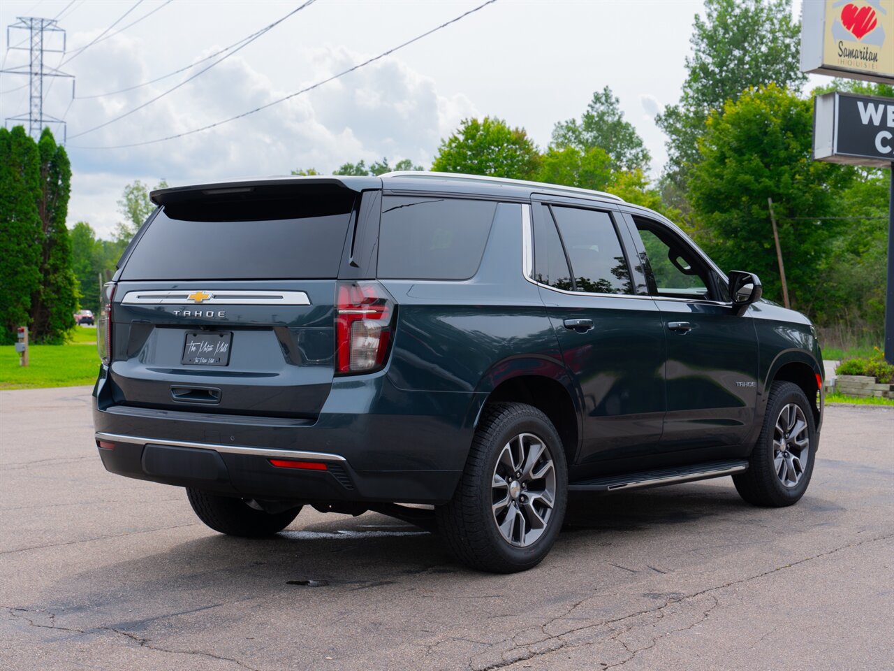 2021 Chevrolet Tahoe LS   - Photo 5 - Washington, MI 48094