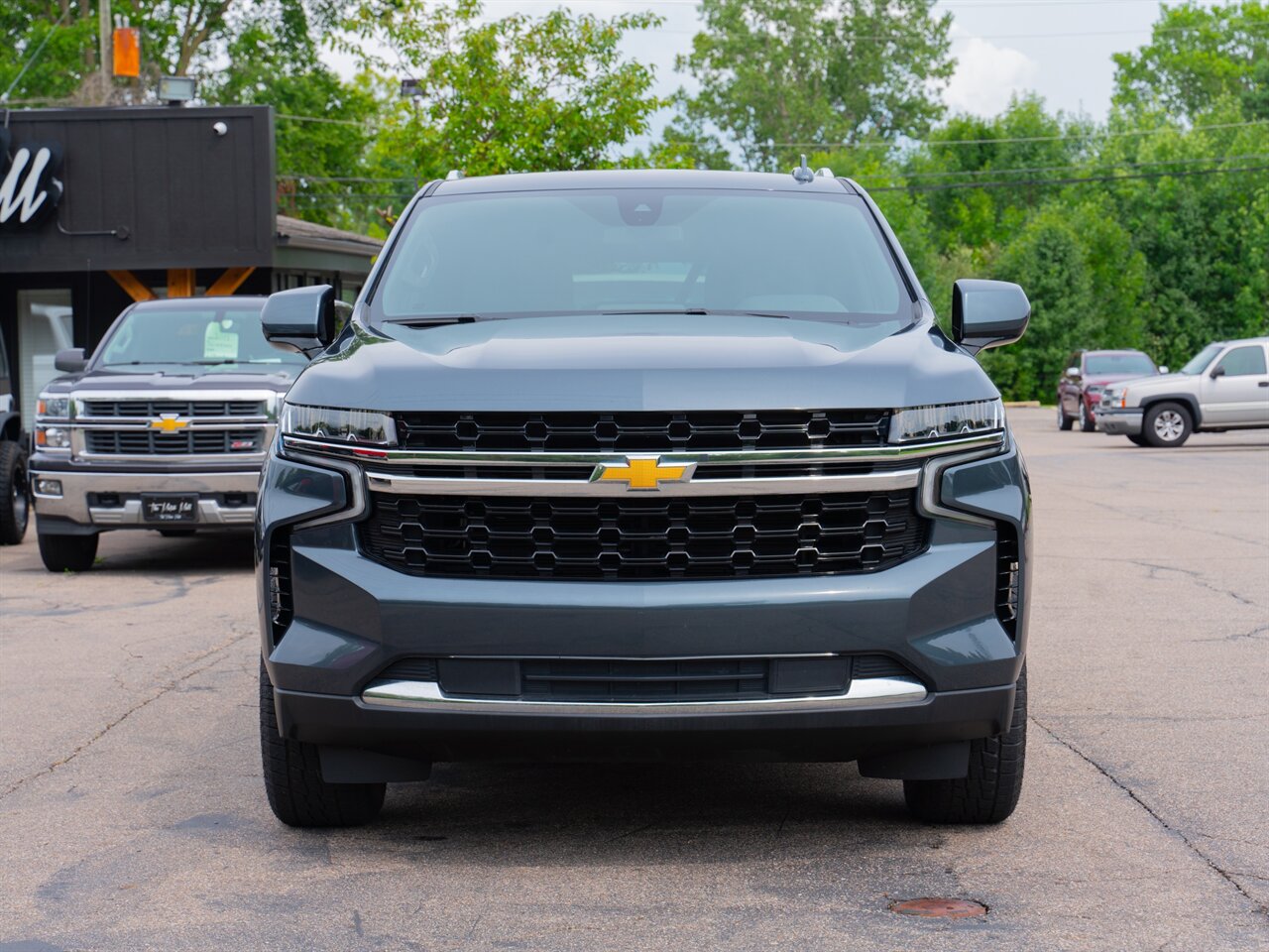 2021 Chevrolet Tahoe LS   - Photo 2 - Washington, MI 48094