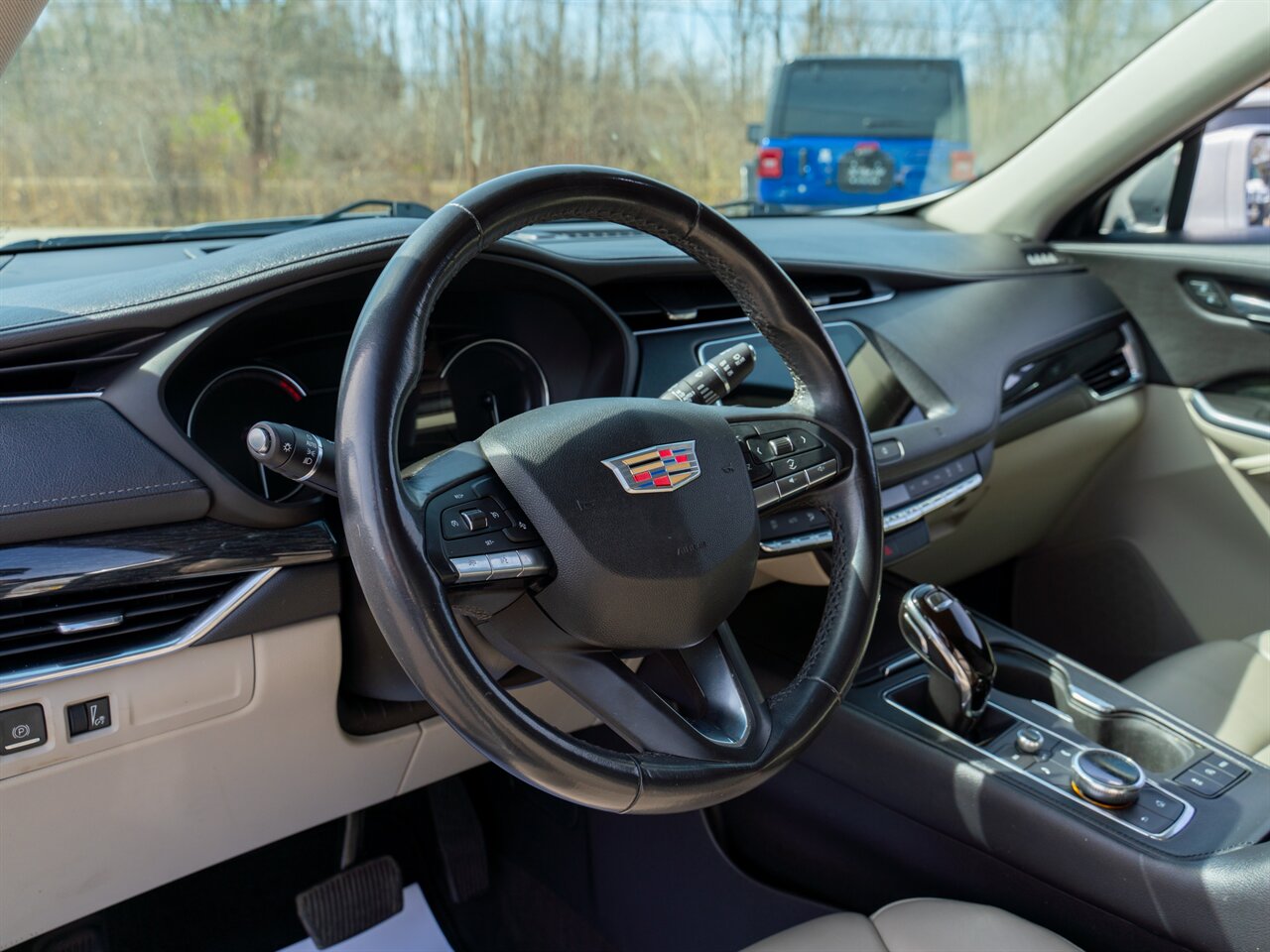 2020 Cadillac XT4 Premium Luxury   - Photo 19 - Washington, MI 48094