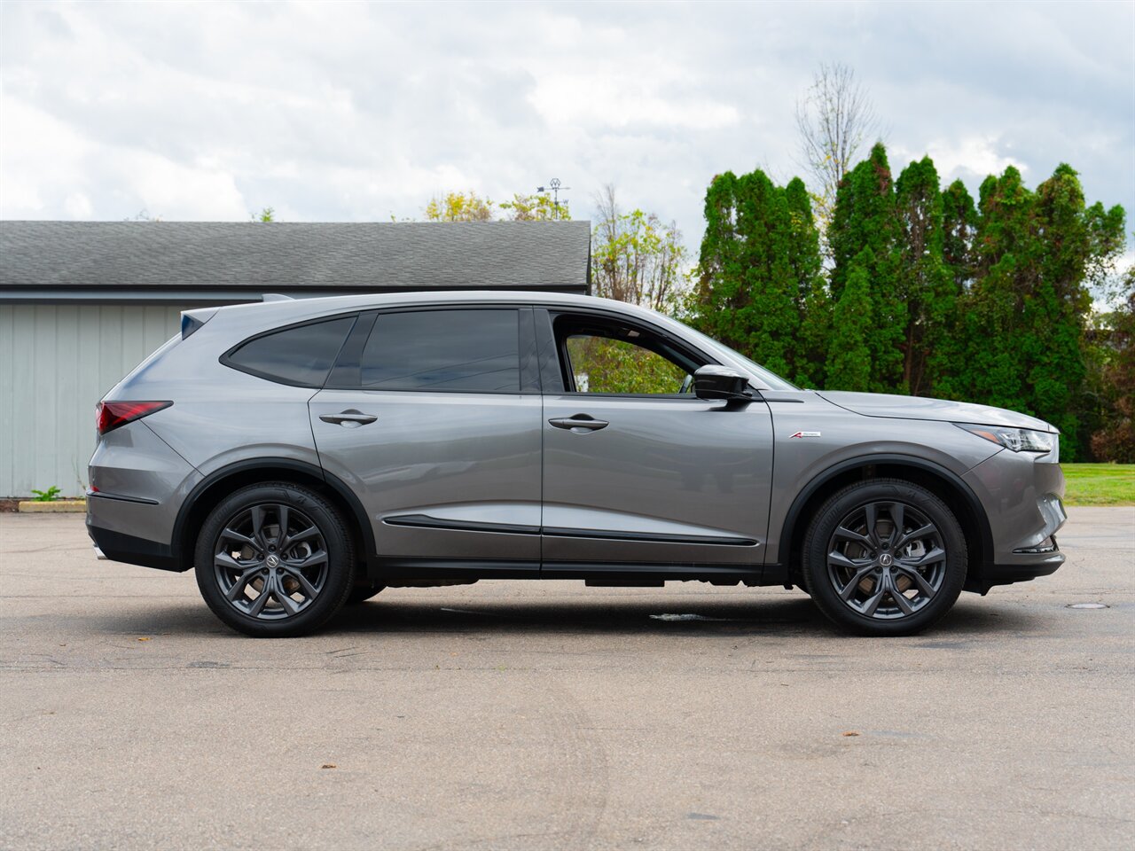 2022 Acura MDX SH-AWD w/A-SPEC   - Photo 4 - Washington, MI 48094