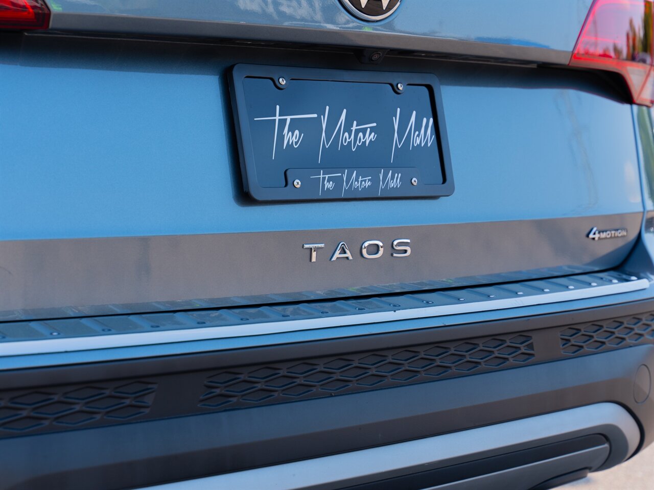 2022 Volkswagen Taos S 4Motion   - Photo 11 - Washington, MI 48094