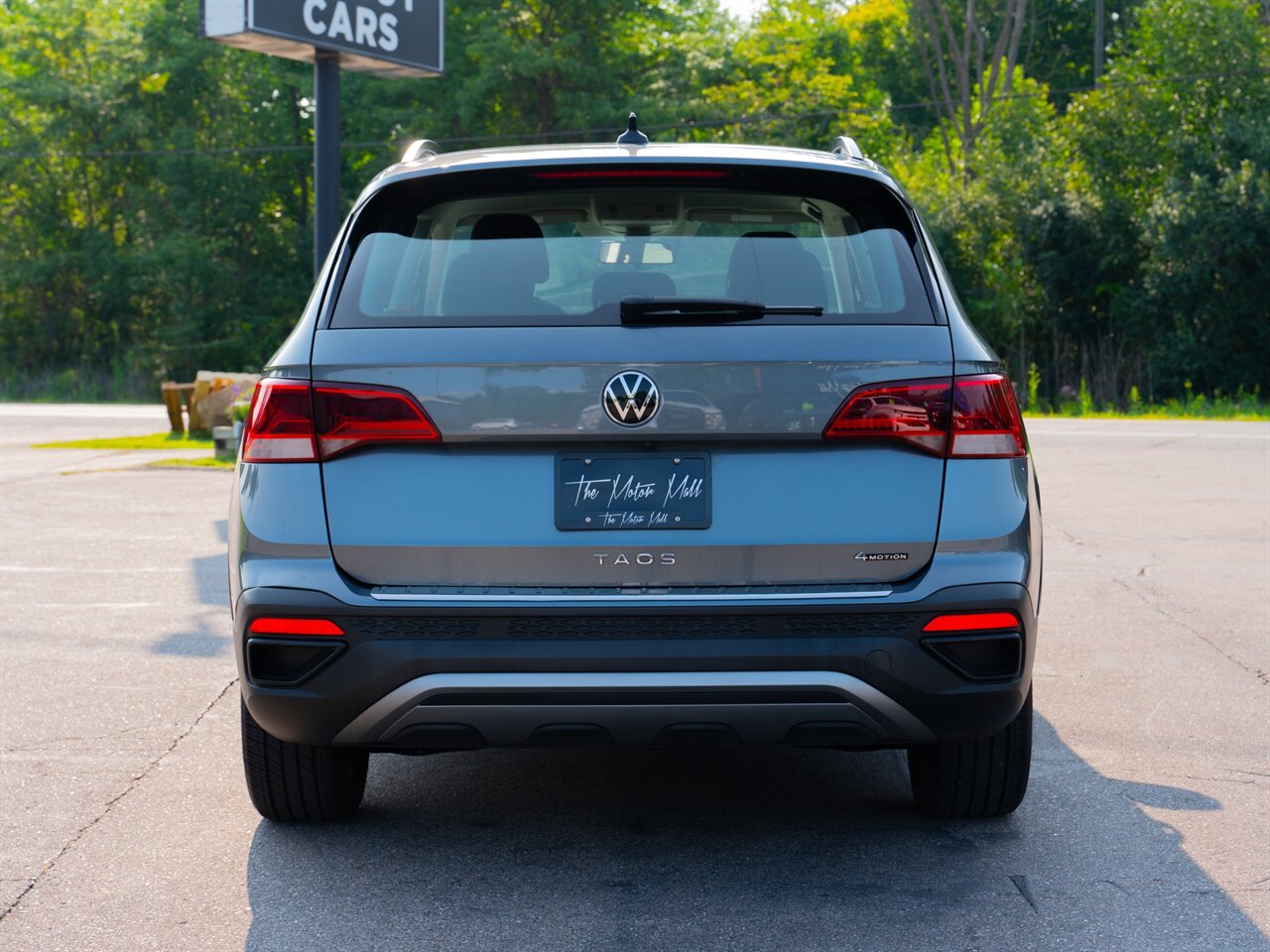 2022 Volkswagen Taos S 4Motion   - Photo 6 - Washington, MI 48094