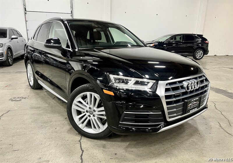2018 Audi Q5 2.0T quattro Premium Plus  