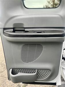 2005 Ford F-250 Super Duty XL 4dr SuperCab XL - Photo 19 - Portland, OR 97218
