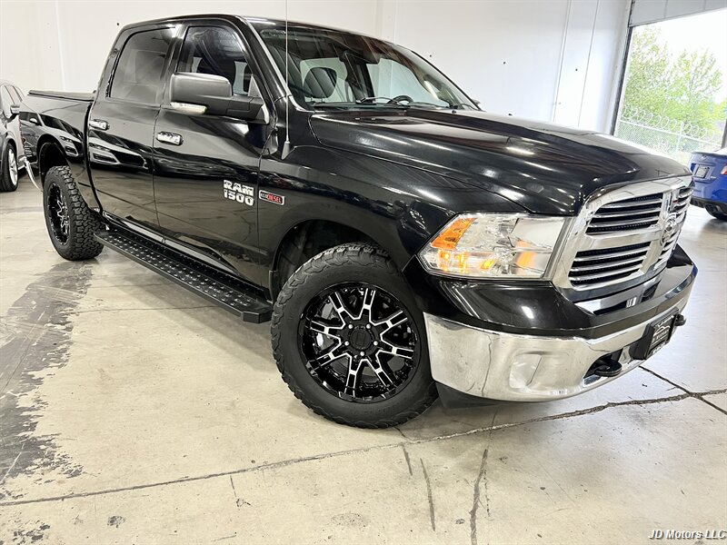 2015 RAM 1500 SLT  