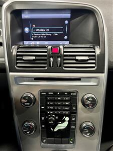 2012 Volvo XC60 T6 - Photo 14 - Portland, OR 97218