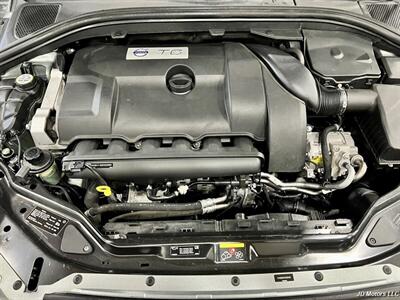 2012 Volvo XC60 T6 - Photo 9 - Portland, OR 97218