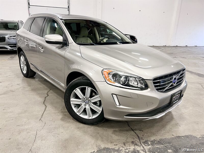 2016 Volvo XC60 T6 Platinum  