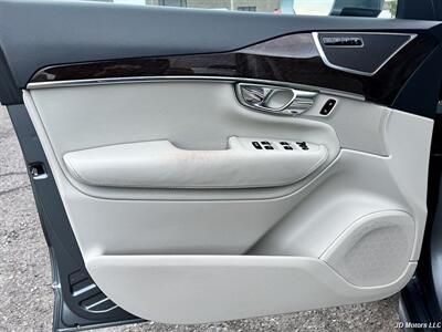 2016 Volvo XC90 T6 Momentum - Photo 10 - Portland, OR 97218