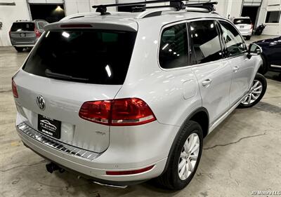 2012 Volkswagen Touareg TDI Sport   - Photo 3 - Portland, OR 97218