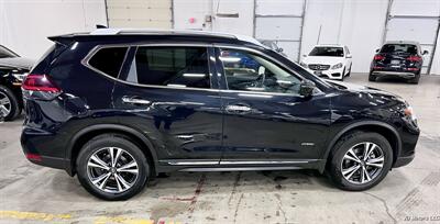 2019 Nissan Rogue Hybrid SV - Photo 2 - Portland, OR 97218