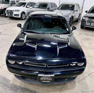 2018 Dodge Challenger SXT   - Photo 8 - Portland, OR 97218