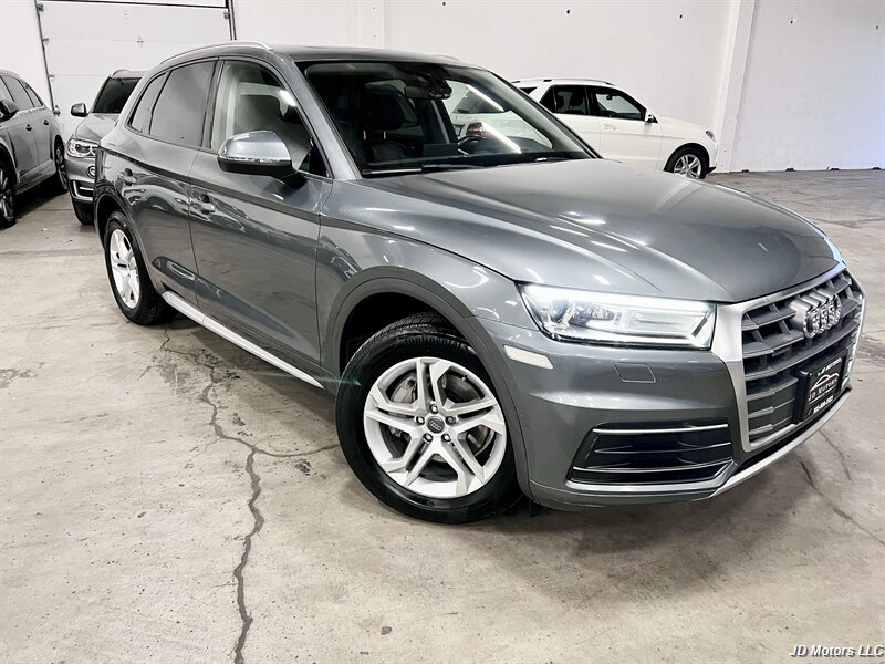 2018 Audi Q5 2.0T quattro Premium  