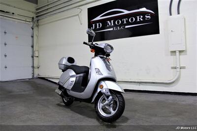 2008 Lance Milan ZN150T-F scooter   - Photo 1 - Portland, OR 97206