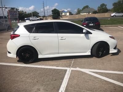 2018 Toyota Corolla iM   - Photo 8 - Houston, TX 77083