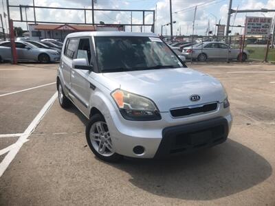 2010 Kia Soul +  