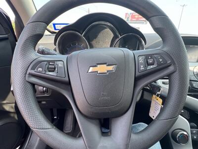 2016 Chevrolet Cruze Limited 1LT Auto   - Photo 15 - Houston, TX 77083