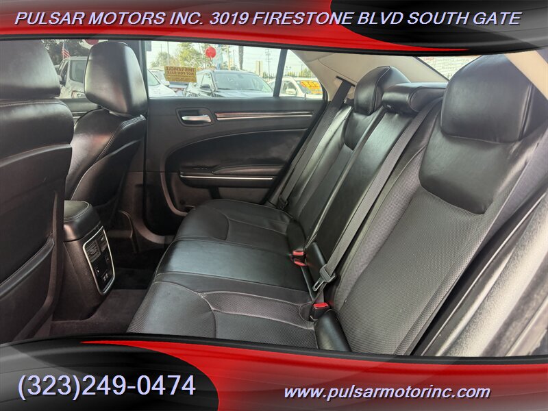 2018 Chrysler 300 Series Limited - Photo 13 - South Gate, CA 90280