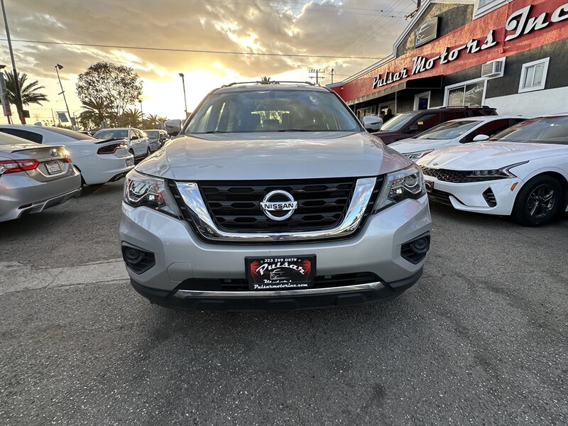 2019 Nissan Pathfinder S  