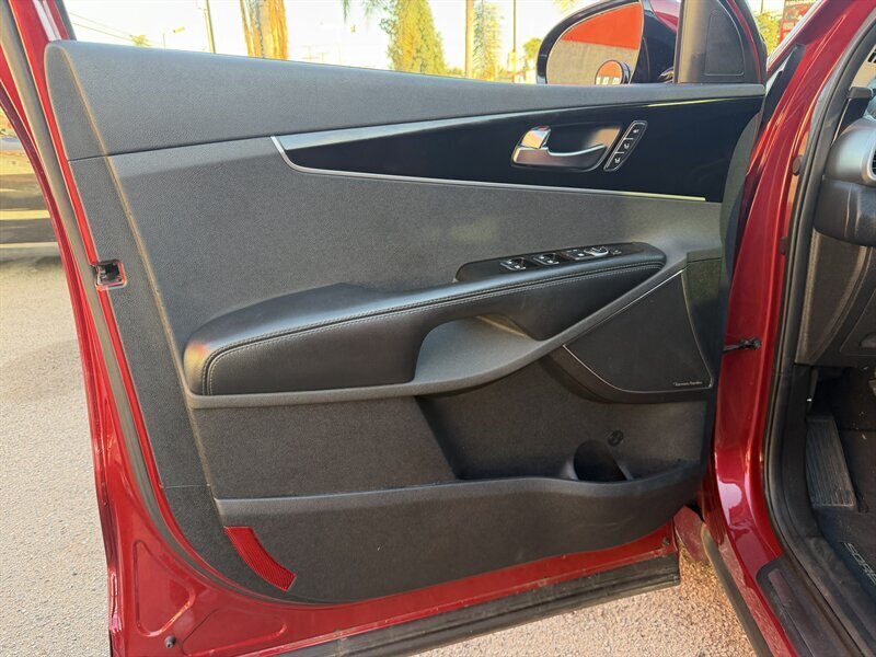 2019 Kia Sorento SX V6  