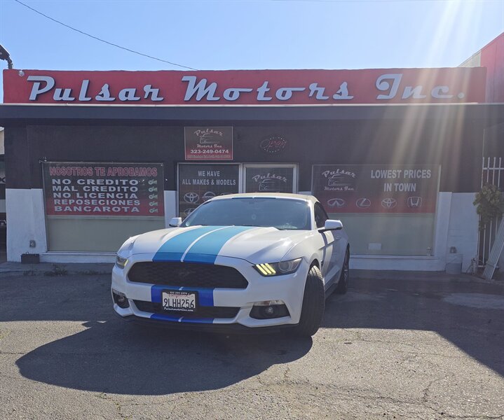 2017 Ford Mustang EcoBoost Premium  